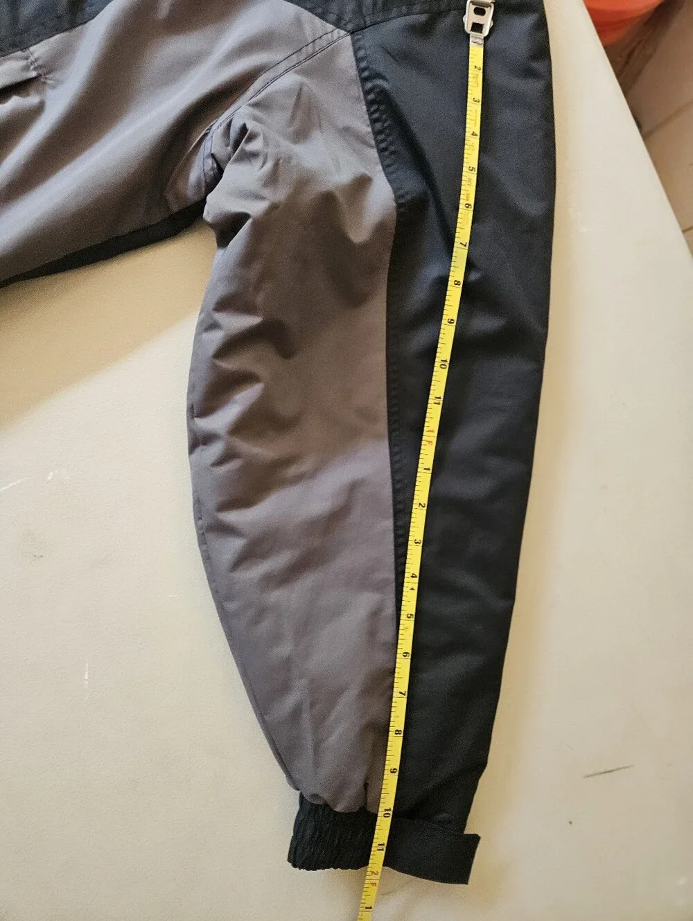 Men's Black & Gray Insulated Winter Jacket